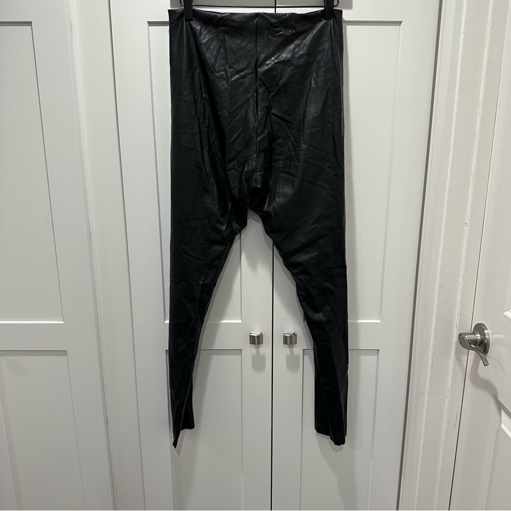 Commando Perfect Control Faux Leather Legging in Black Size Extra Large - Picture 5 of 7